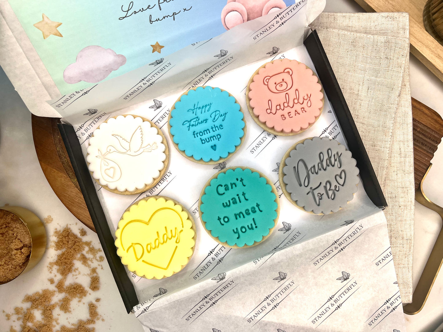PREORDER 2024 | Bespoke Fathers Day Biscuits In Gift Box - Baby Bump