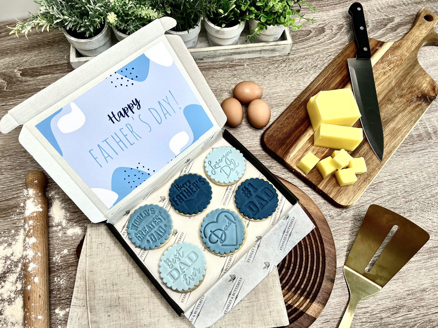 PREORDER 2024 | Bespoke Fathers Day Biscuits In Gift Box - Blue