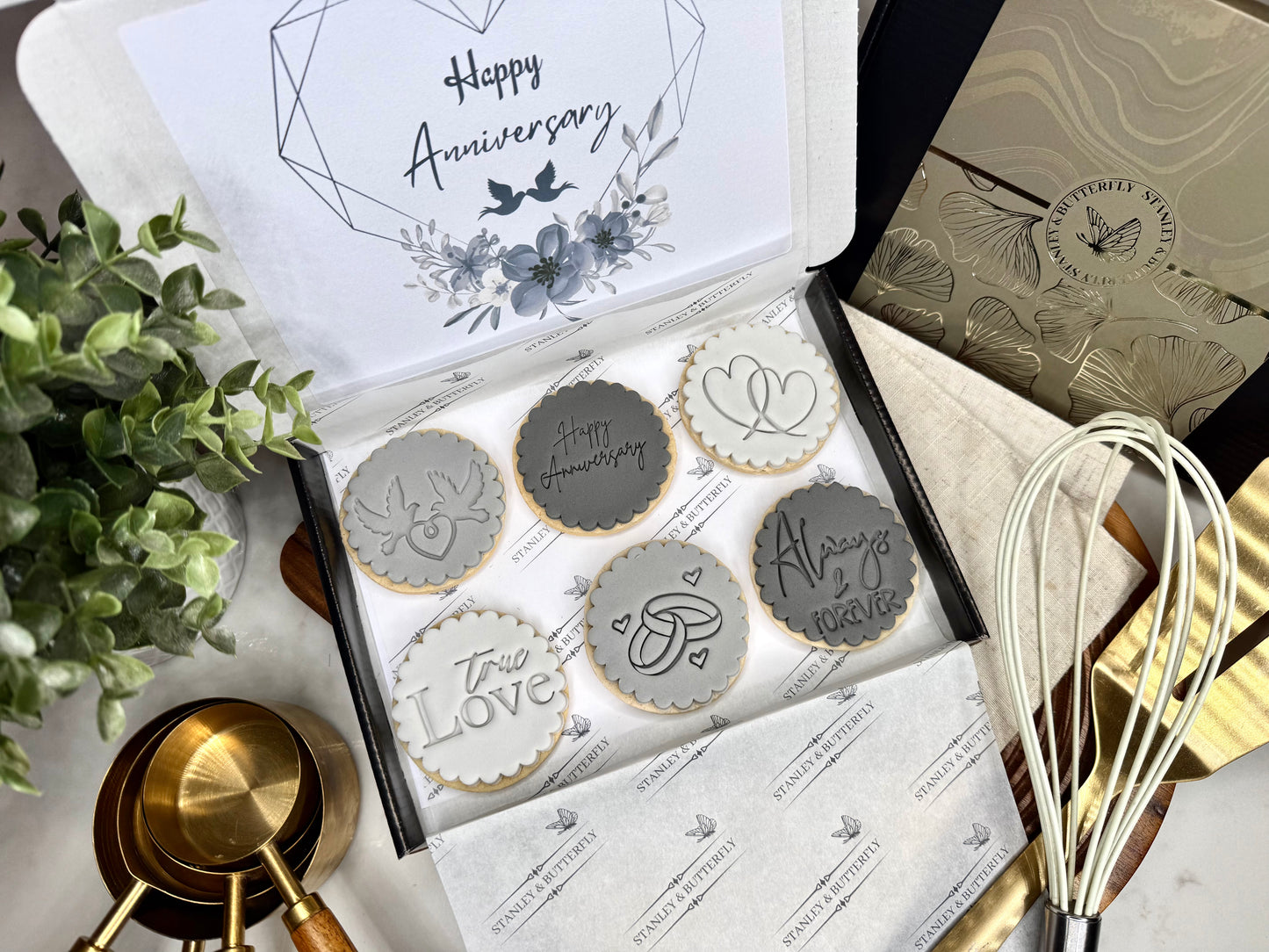 Anniversary Gift - Grey