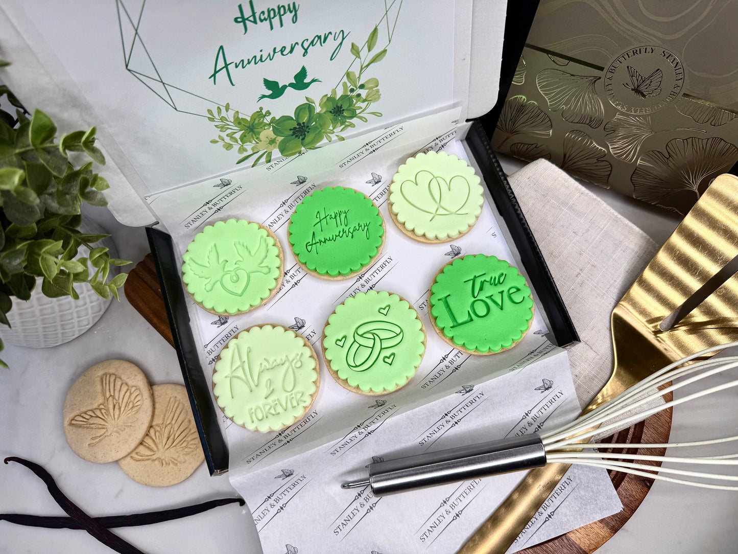 Anniversary Gift - Party Green
