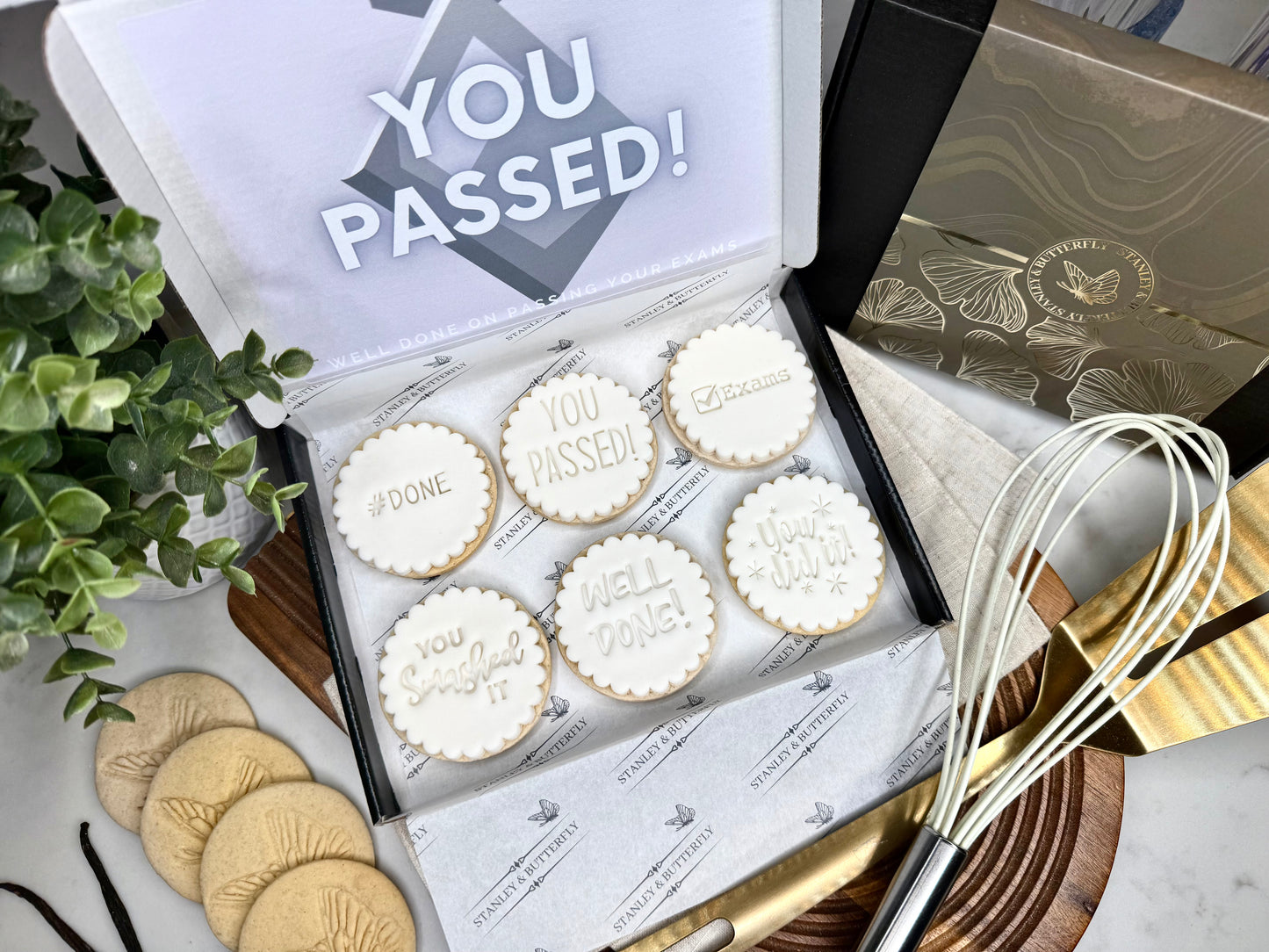 Exam Pass Gift - White