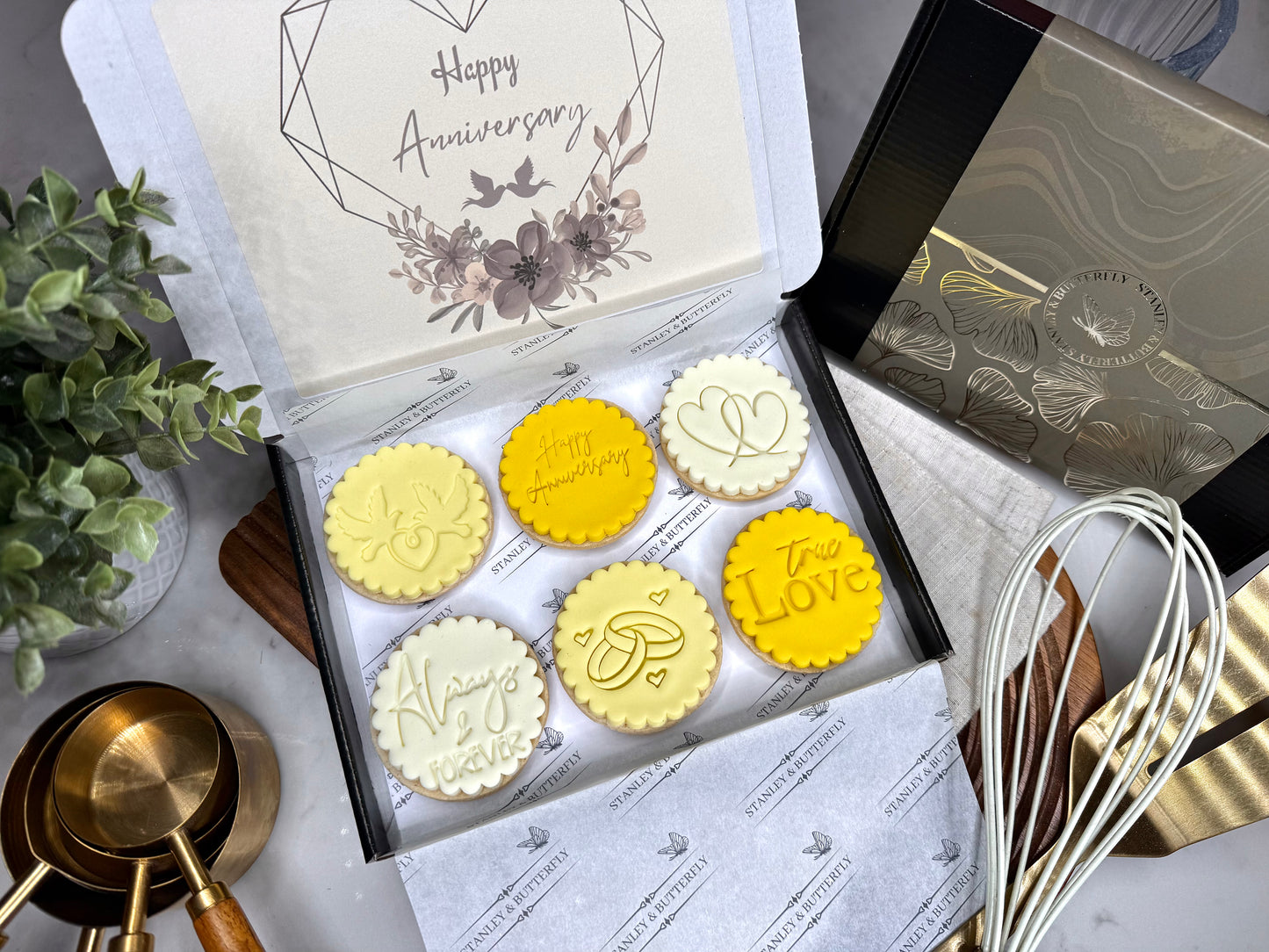 Anniversary Gift - Yellow