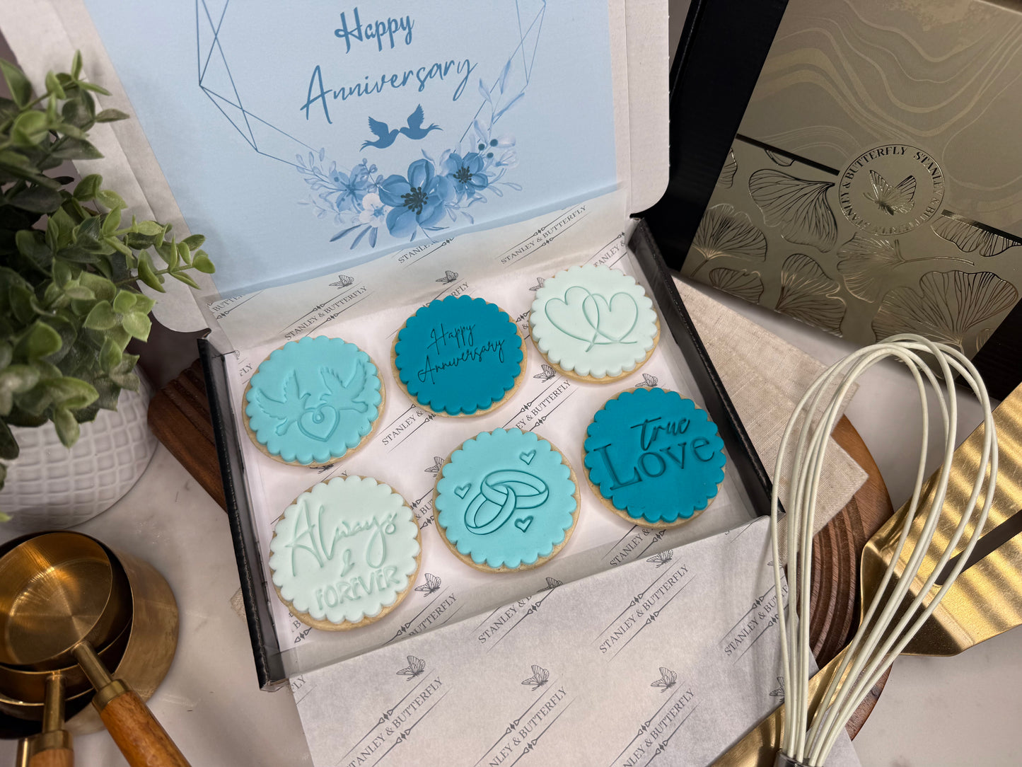 Anniversary Gift - Turquoise