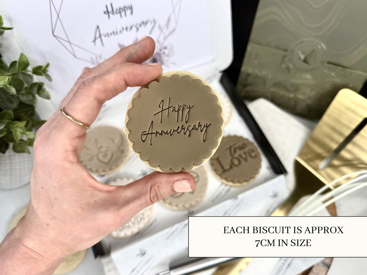 Anniversary Gift - Neutral